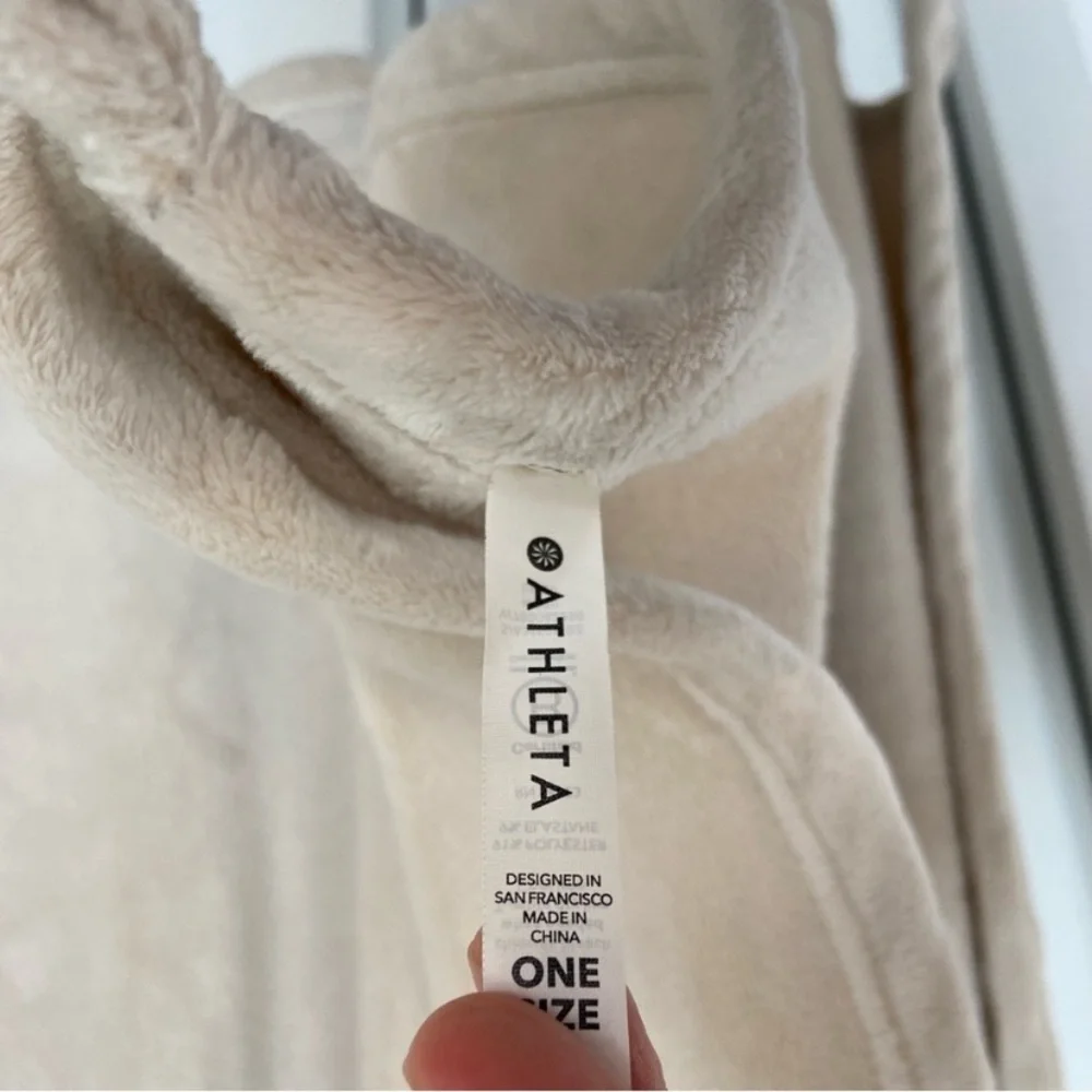 🍁Athleta Fleece Blanket “Double Cozy Karma” 54x70